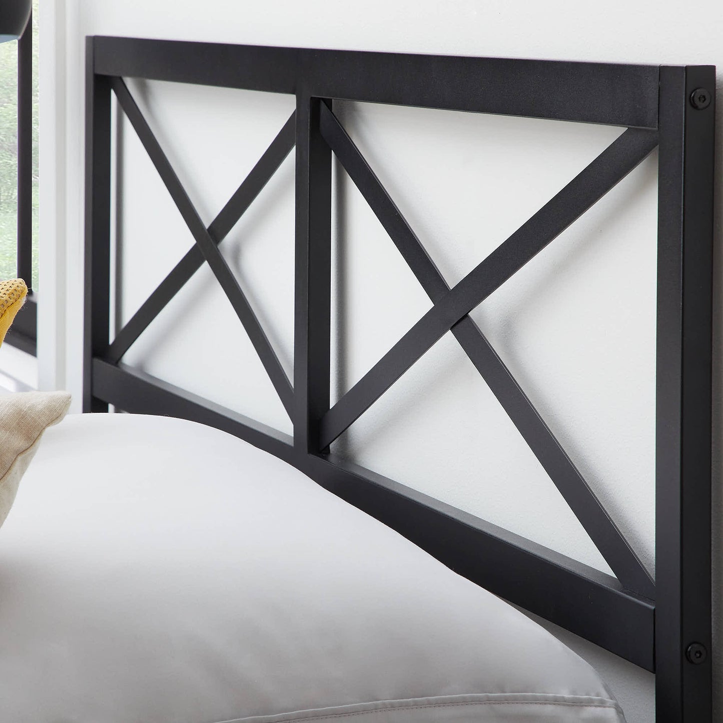 Weekender™ Taylor Metal Headboard